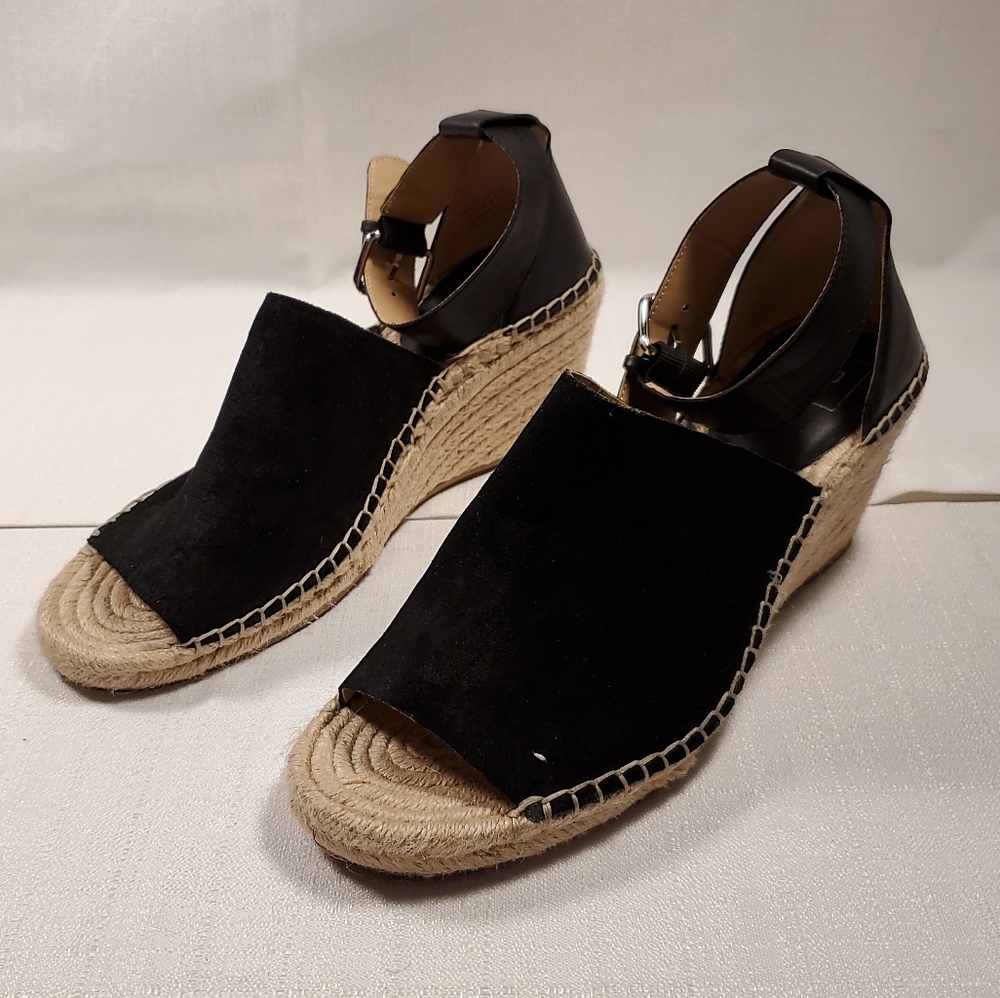 Womens The Gap Suede Wedge Booties Shoe Size 10  W